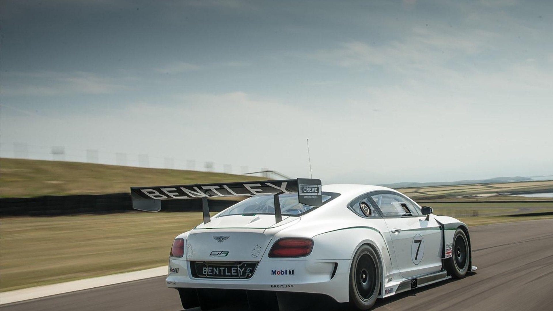 哥伦比亚队在巴黎奥运会比赛中展现出强大的个人突破能力，奥运会哥伦比亚代表团