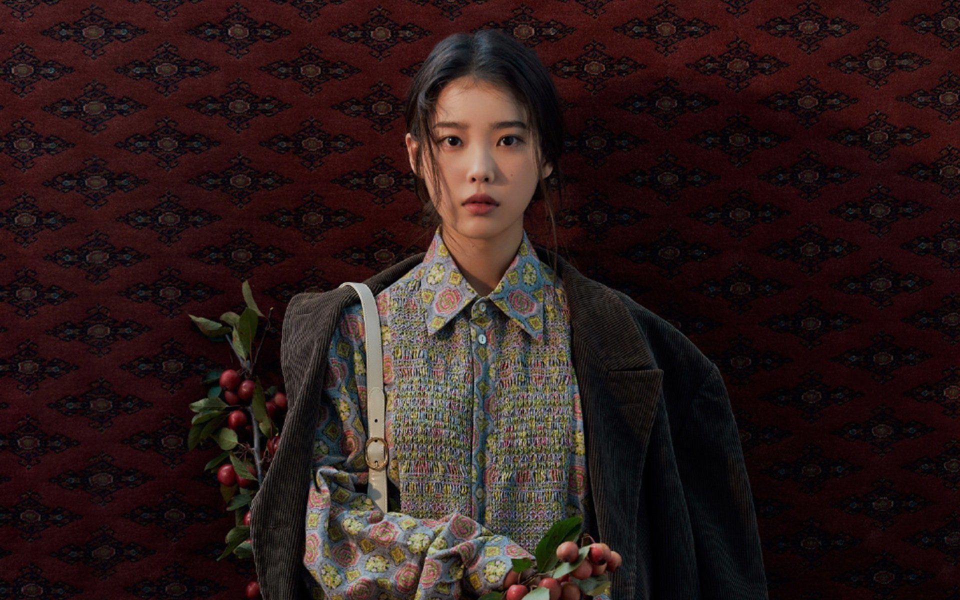 开云体育官方网站-国际热身赛国家队爆冷 球迷讨论战术调整，国际热身赛直播